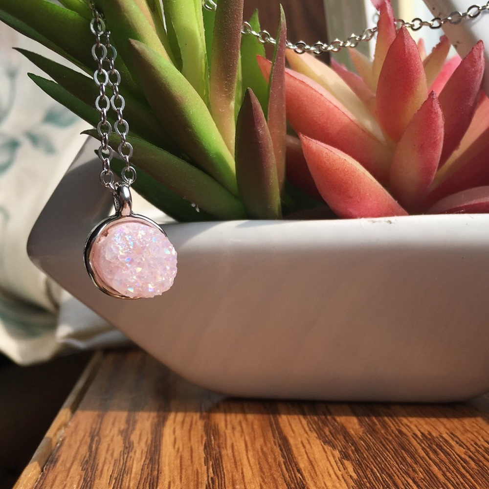 🌸Lavender Druzy Stone Raw Cut Necklace- NO NICKEL - Picture 9 of 12